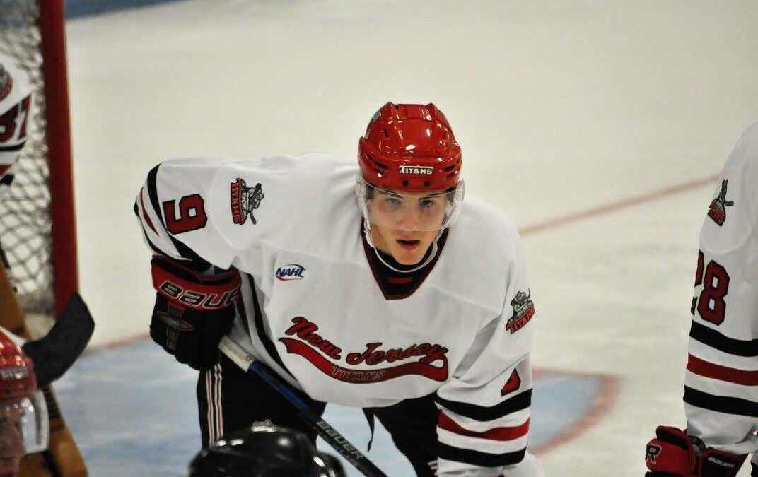 Singleton earns seven points, Star of the Week honor in weekend split