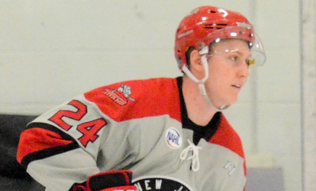 Titans forward Head makes NCAA D1 commitment to Robert Morris University
