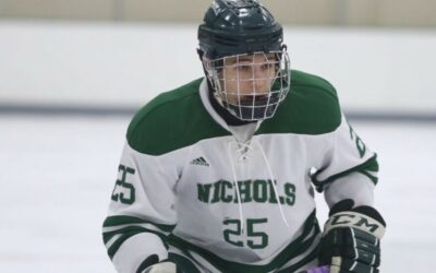 Titans tender Nicholas School Prep defenseman Noah Szretter