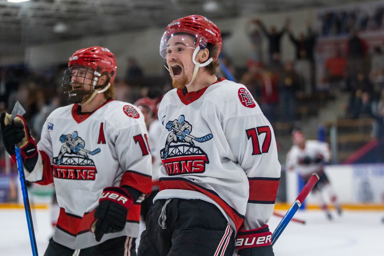 Coughlin’s goal in 2OT gives Titans 4 – 3 win over Ice Wolves to advance to the Robertson Cup Finals